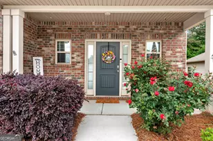 447 Brks Vlg Dr, Pendergrass, GA 30567 - Photo 3