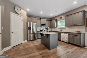 447 Brks Vlg Dr, Pendergrass, GA 30567 - Photo 15