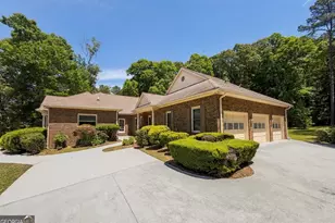 220 North Dr, Fayetteville, GA 30214 - Photo 3