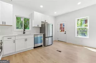 386 Mathewson Pl SW, Atlanta, GA 30310 - Photo 11