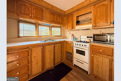 331 Holiday Loop, Cleveland, GA 30528 - Photo 9