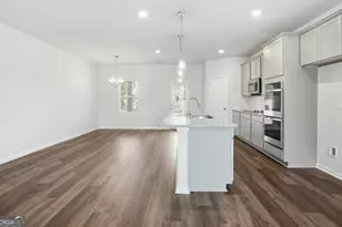 1555 Sungrown Wy, McDonough, GA 30253 - Photo 3