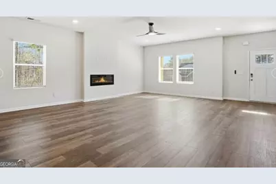 1555 Sungrown Way, McDonough, GA 30253 - Photo 5