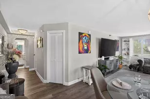 2479 Peachtree Rd NE, Atlanta, GA 30305 - Photo 3