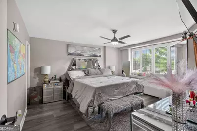 2479 Peachtree Road NE #214, Atlanta, GA 30305 - Photo 17