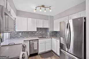 2479 Peachtree Rd NE, Atlanta, GA 30305 - Photo 1
