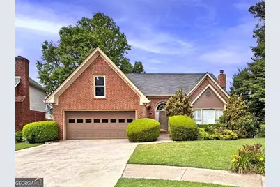 450 Renee Circle, Roswell, GA 30075 - Photo 1