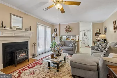 4022 Lyman Way, Gainesville, GA 30507 - Photo 9