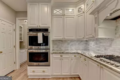 6032 Thunder Woods Trail, Sugar Hill, GA 30518 - Photo 23