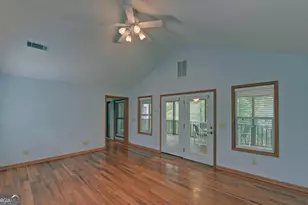371 Shorewood Cir, Toccoa, GA 30577 - Photo 27