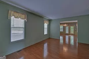 371 Shorewood Cir, Toccoa, GA 30577 - Photo 9