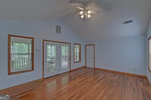 371 Shorewood Cir, Toccoa, GA 30577 - Photo 27