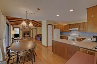 371 Shorewood Cir, Toccoa, GA 30577 - Photo 13