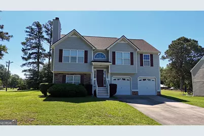 100 Hawthorn Drive, Carrollton, GA 30116 - Photo 1