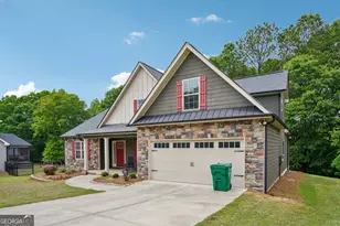 103 Fieldstone Cir, Carrollton, GA 30116 - Photo 3