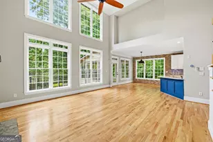 215 Lynwood Ct, Roswell, GA 30075 - Photo 13