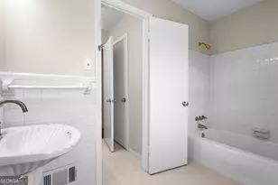 2922 Appling Way, Atlanta, GA 30341 - Photo 11