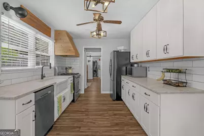52 Romney Place, Savannah, GA 31406 - Photo 13