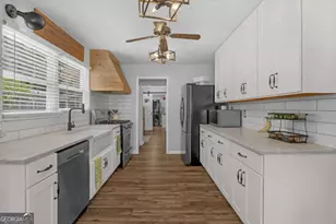 52 Romney Pl, Savannah, GA 31406 - Photo 13