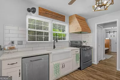 52 Romney Place, Savannah, GA 31406 - Photo 11