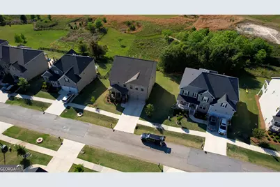 1031 Clubhouse Drive, Madison, GA 30650 - Photo 9