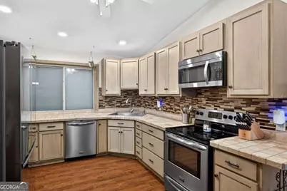 438 Hunt Drive, Savannah, GA 31406 - Photo 13
