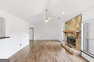 608 Crestmont Ct, Jonesboro, GA 30238 - Photo 9