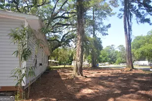 569 Crooked River Dr, Woodbine, GA 31569 - Photo 25