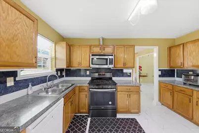 109 Tyler Way, Jackson, GA 30233 - Photo 13