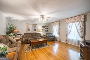 1943 Birchwood Way, Macon, GA 31211 - Photo 7