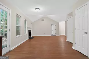 3863 Waldrop Hills Dr, Decatur, GA 30034 - Photo 7