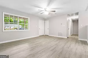 858 Pineshadow Ln, Winder, GA 30680 - Photo 9