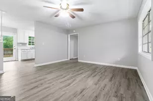 858 Pineshadow Ln, Winder, GA 30680 - Photo 7
