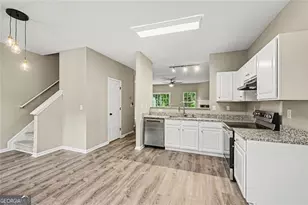 402 Heritage Park Trace NW, Kennesaw, GA 30144 - Photo 7