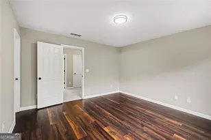 402 Heritage Park Trace NW, Kennesaw, GA 30144 - Photo 13