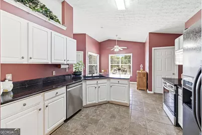 21 Field Stone Circle, Jefferson, GA 30549 - Photo 13