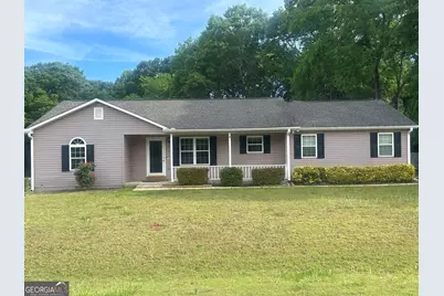 384 Sam Brown Blvd, Commerce, GA 30529 - Photo 1
