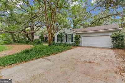211 Wymberly Road, Saint Simons, GA 31522 - Photo 3