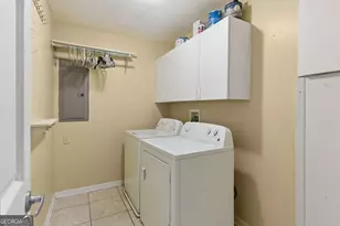 211 Wymberly Rd, Saint Simons, GA 31522 - Photo 13