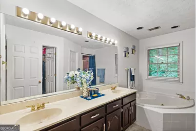165 Hayes Circle, Rex, GA 30273 - Photo 23