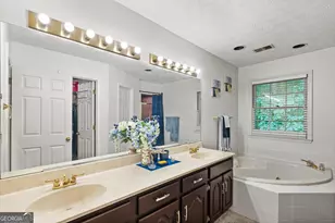 165 Hayes Cir, Rex, GA 30273 - Photo 23