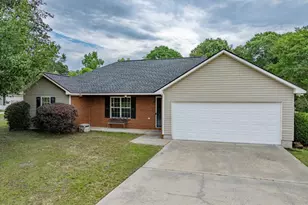 8 Edinburgh, Tifton, GA 31794 - Photo 1