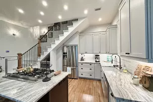 1040 Demere Rd, Saint Simons, GA 31522 - Photo 11
