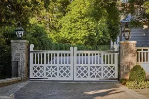 210 Peachtree Cir NE, Atlanta, GA 30309 - Photo 3
