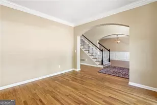 514 Lovinggood Ct, Woodstock, GA 30189 - Photo 3