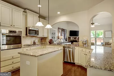 285 Savannah Drive, Senoia, GA 30276 - Photo 11