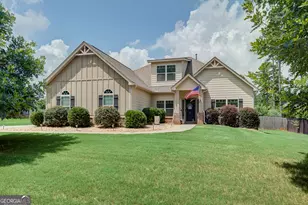 285 Savannah Dr, Senoia, GA 30276 - Photo 1