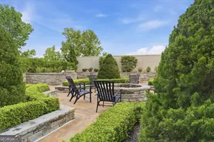 2255 Peachtree Road NE, Atlanta, GA 30309 - Photo 25