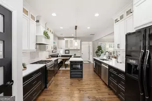 3851 Portland Trail Dr, Suwanee, GA 30024 - Photo 21