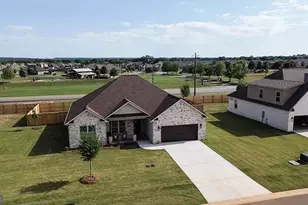 202 Farmland Circle, Perry, GA 31069 - Photo 1